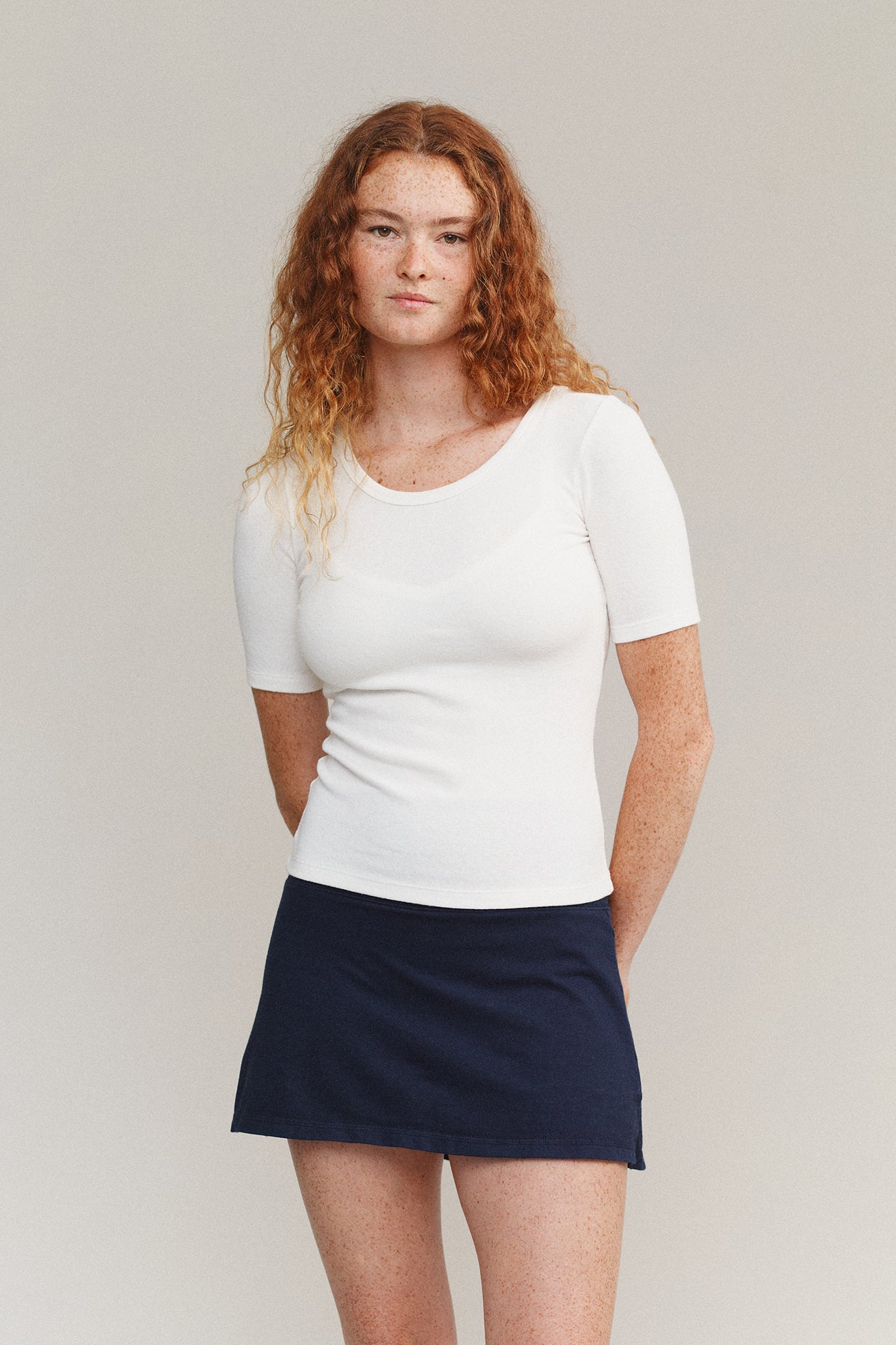 Paseo Long Sleeve Tee | Jungmaven Hemp Clothing & Accessories / model_desc: Sydney is  5’8” wearing Small