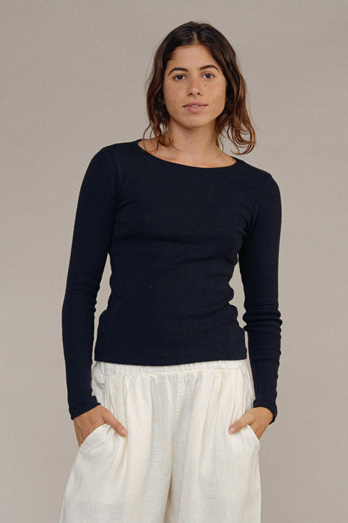Sienna Long Sleeve | Jungmaven Hemp Clothing & Accessories / model_desc: Nadia is 5’7” wearing S