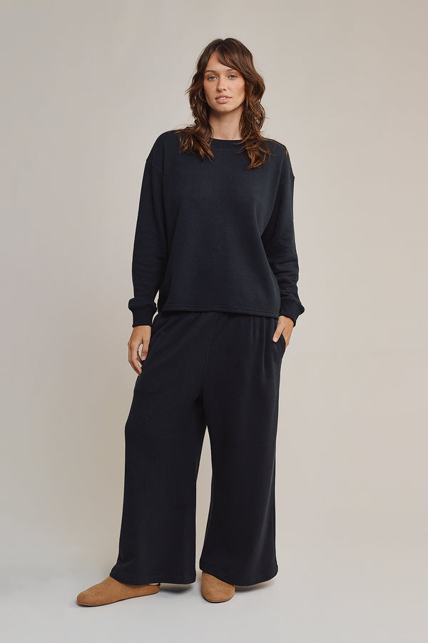 Shasta Fleece Sweatpant | Jungmaven Hemp Clothing & Accessories / model_desc: Tatchi is 5’9” wearing S