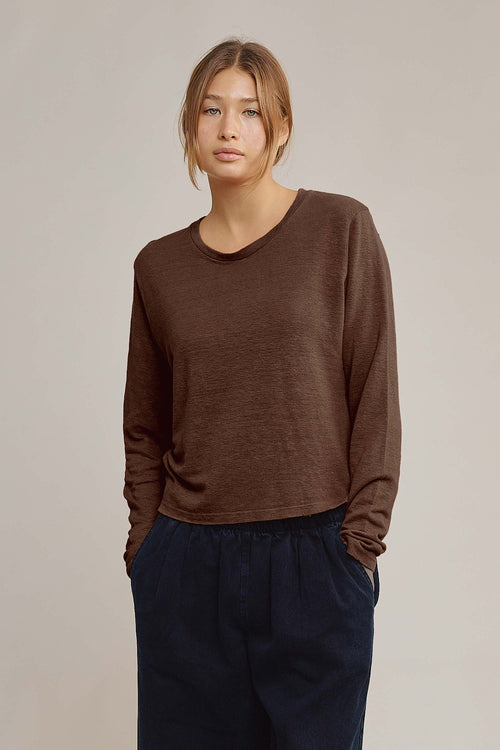 Cropped Bishop Long Sleeve Tee | Jungmaven Hemp Clothing & Accessories / model_desc: Katriel is 5’9” wearing S