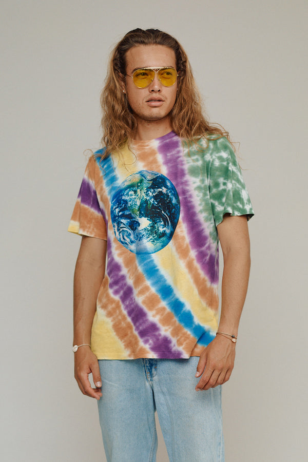 Earth Tie Dyed Jung Tee | Jungmaven Hemp Clothing & Accessories / model_desc: Conrad is 6’1” wearing M