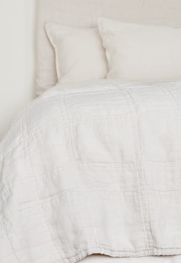 Evenfall Daybreak Quilt | Jungmaven Hemp Clothing & Accessories / Color: Natural