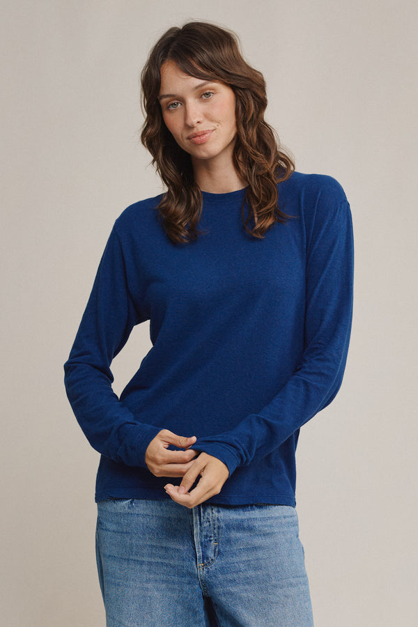 Jung Long Sleeve Tee | Jungmaven Hemp Clothing & Accessories / model_desc: Tatchi is 5’9” wearing S