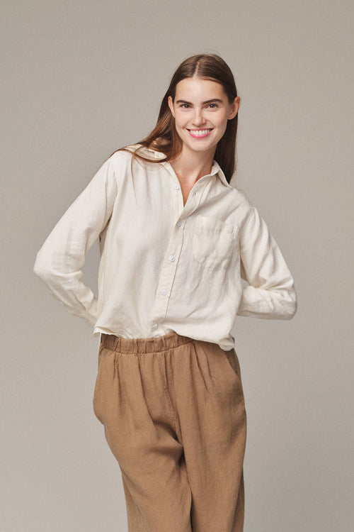 Santa Fe Long Sleeve Shirt | Jungmaven Hemp Clothing & Accessories / model_desc: Gwen is 5’11” wearing S