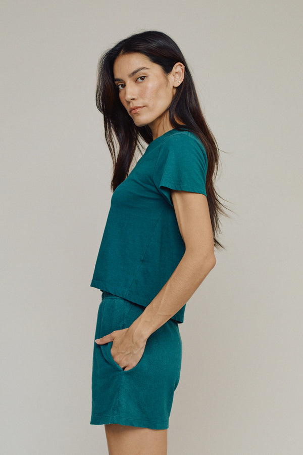 Cropped Ojai Tee | Jungmaven Hemp Clothing & Accessories / model_desc: Jenna is 5’10” wearing S