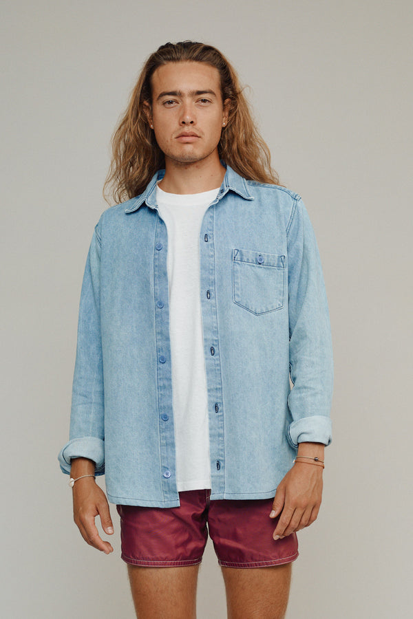 Denim Curved Hem Topanga Shirt | Jungmaven Hemp Clothing & Accessories / model_desc: Conrad is 6’1” wearing M