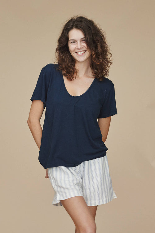 Zuma Scoop Neck Tee | Jungmaven Hemp Clothing & Accessories / model_desc: Sydney is 5β7β wearing Small
